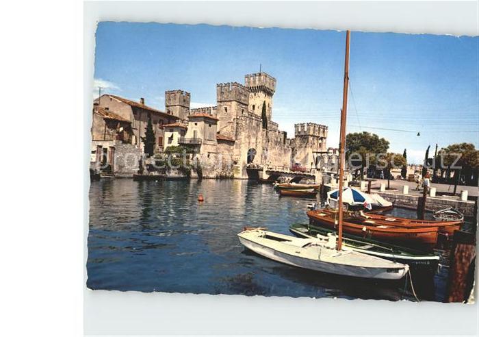 Sirmione Lago di Garda Schloss Hafen