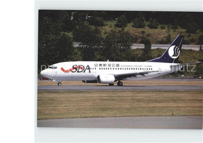 Flugzeuge Zivil SDA Shandong Airlines Boeing B-737-300 B-2995