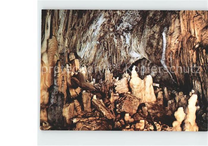 Hoehlen Caves Grottes Dechenhöhle Sauerland Vorhalle