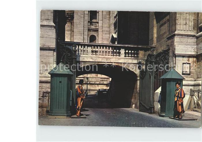 Leibgarde Wache Citta del Vaticano Arco delle Campane
