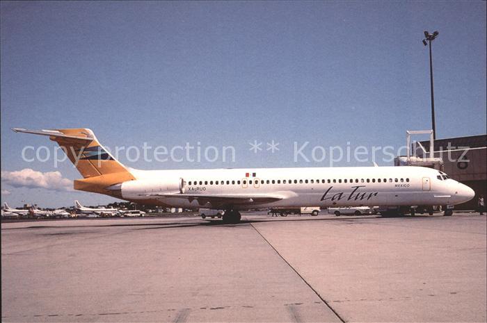 Flugzeuge zivil La Tur Airlines MCDonnel Douglas MD 67