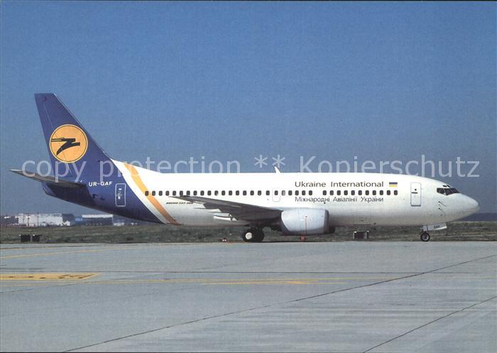 Flugzeuge zivil Ukraine International Boeing 737-35B UR