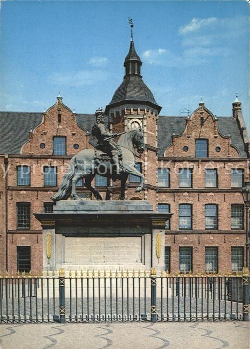 DuessELDORF  CITY Altes Rathaus mit Jan Wellem Denkmal