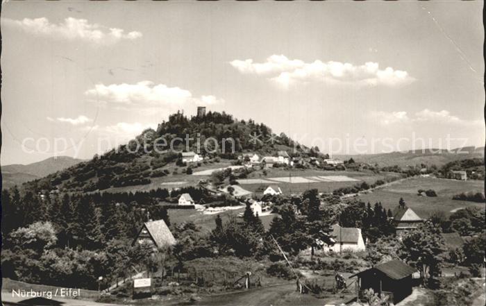 Nuerburg Teilansicht mit Burg