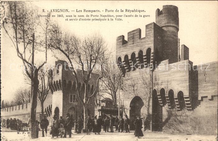 Avignon Vaucluse Les Remparts Porte de la Republique