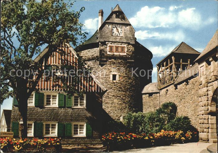Burg Wupper Schloss Burg Batterieturm mit Glockenturm