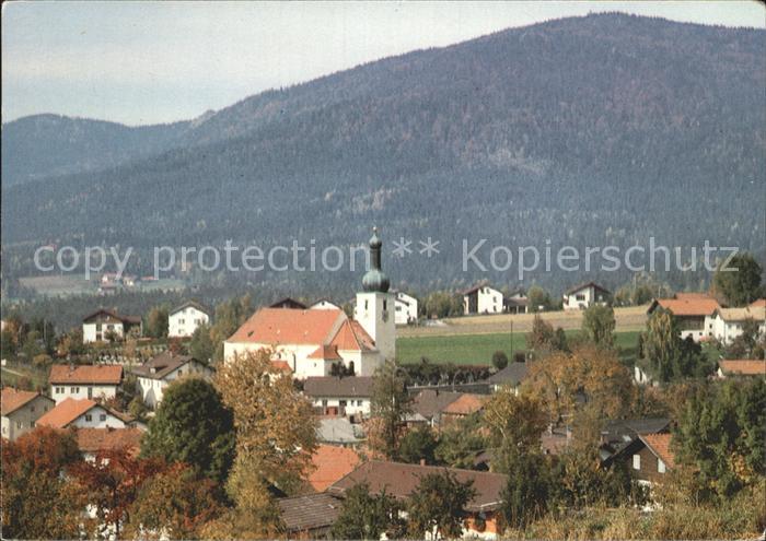 Arnbruck Ortsansicht mit Kirche Erholungsort im Bayerischen Wald