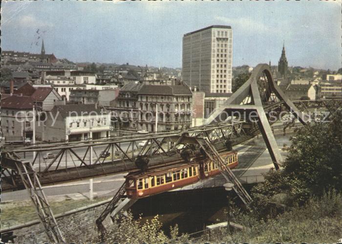 WUPPERTAL NRW Stadtmitte Schwebebahn Hochhaus