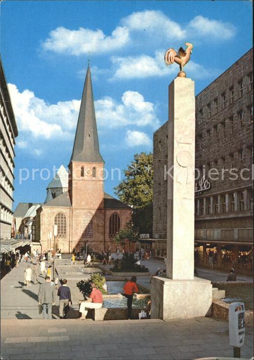 Essen Ruhr Kurienplatz Kirche Denkmal Das wachsame Haehnchen