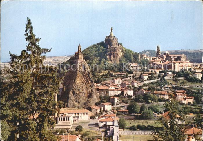 Le Puy-en-Velay Vue generale Chapelle St Michel Rocher