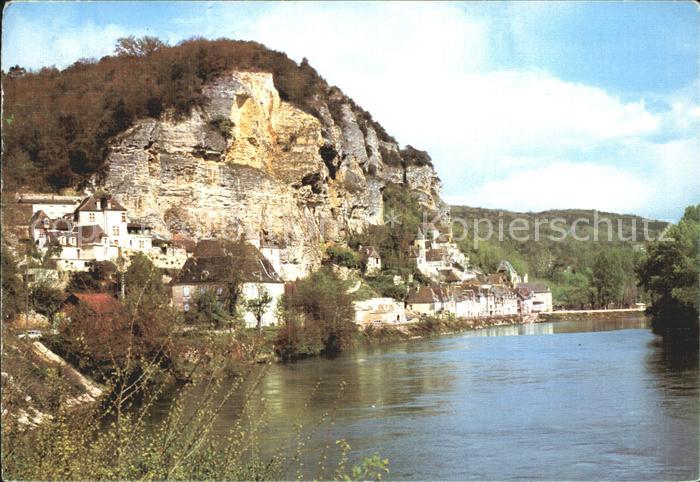 La Roque-Gageac Village aux Bords de la Dordogne