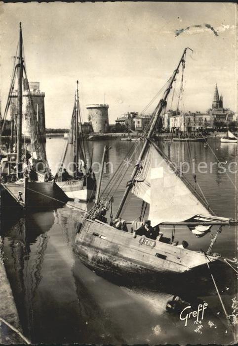 La Rochelle Charente-Maritime Le Port et les Tours Saint Nicolas de l