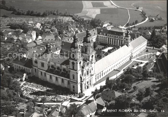 Sankt Florian Stift Barockkloster Fliegeraufnahme