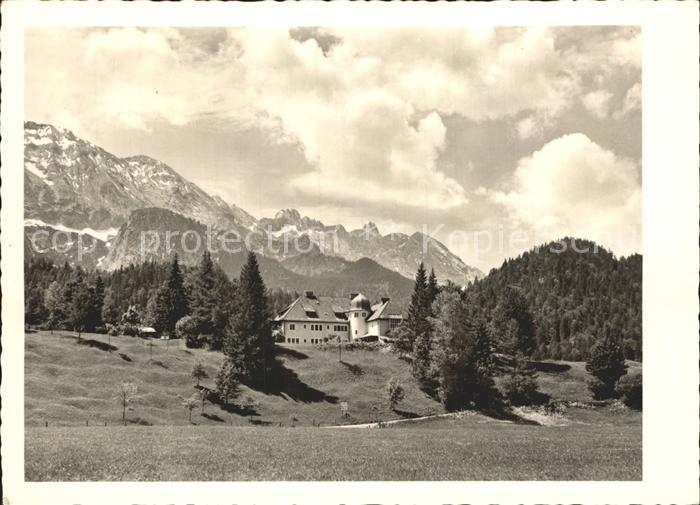 Elmau Muellerhaus mit Dreitorspitze Wettersteingebirge