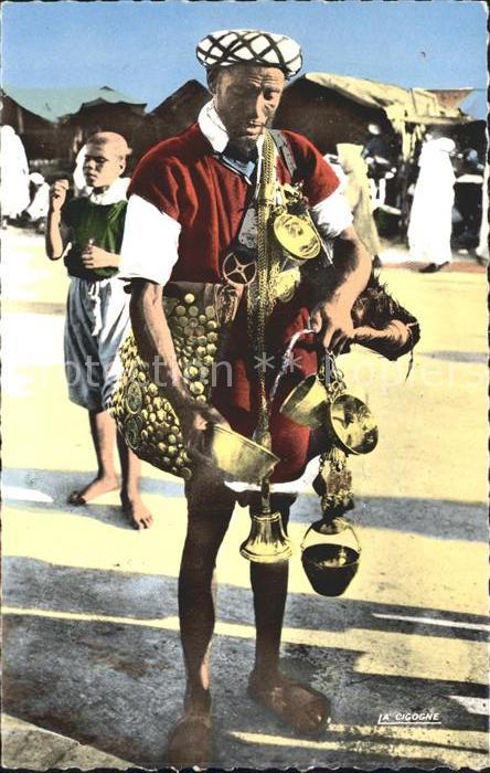 Casablanca Verkaeufer auf dem Markt