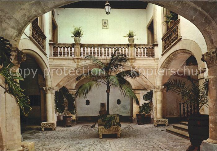 Palma de Mallorca Patio tipico mallorquin