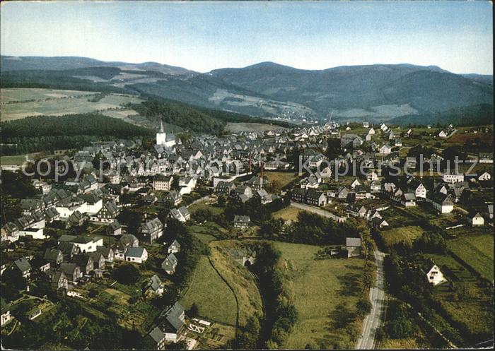 Winterberg Hochsauerland Fliegeraufnahme Hotel Engemann Kurve