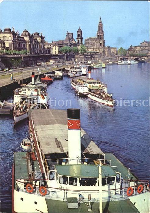 DRESDEN Elbe Bruehlsche Terrasse Dampfer
