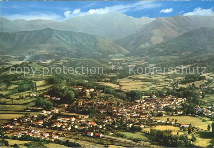 Saint-Jean-Pied-de-Port Vue generale aerienne