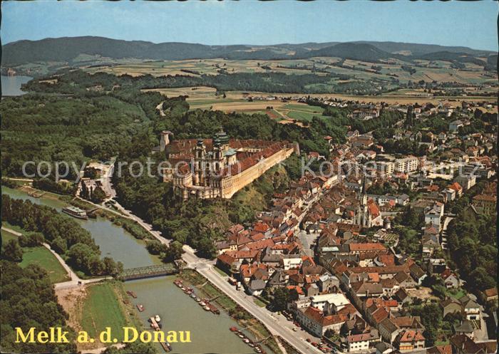 Melk Donau Wachau Fliegeraufnahme