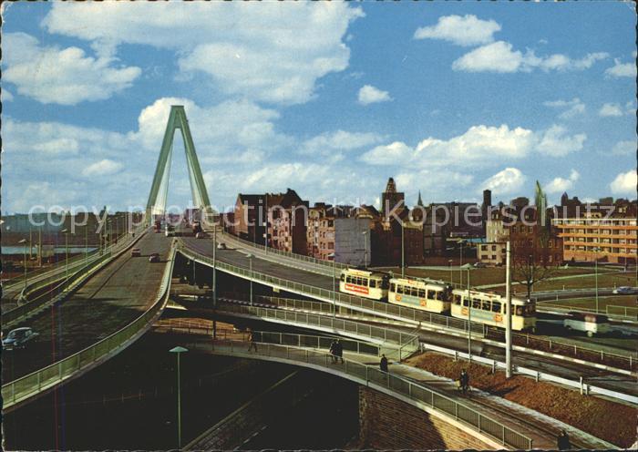 Koeln Rhein Severinsbruecke Strassenbahn