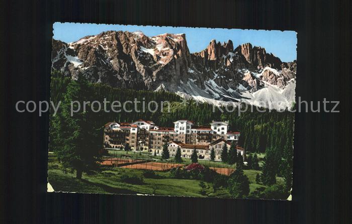 Dolomiti Karer Seehotel mit Latemar
