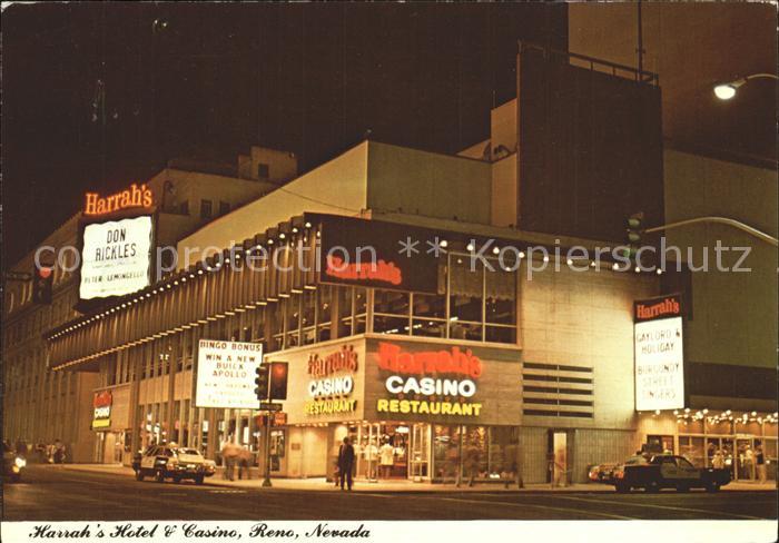 Reno Nevada Harrahs Hotel and Casino bei Nacht