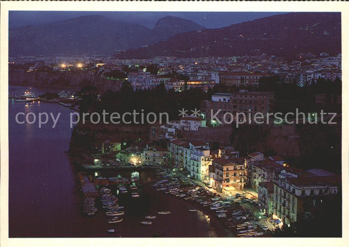 Sorrento Campania Fliegeraufnahme mit Hafen bei Nacht