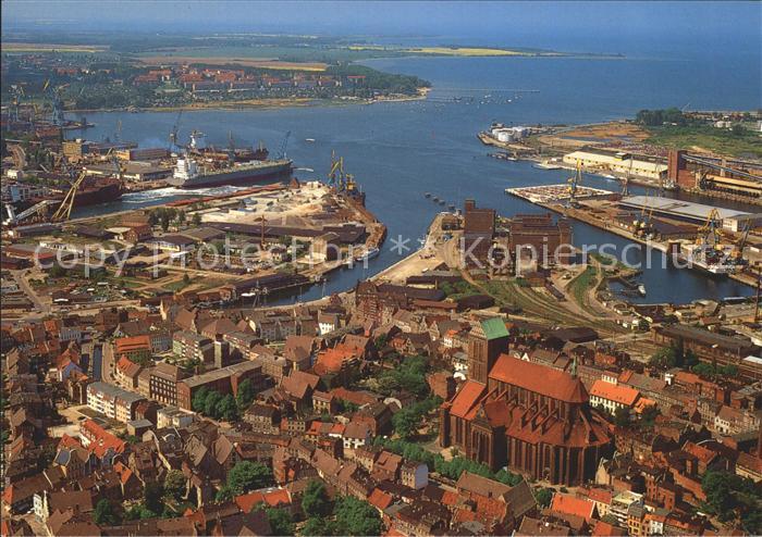 Wismar Mecklenburg Vorpommern Altstadt Nikolaikirche Hafen Hansestadt Fliegerauf