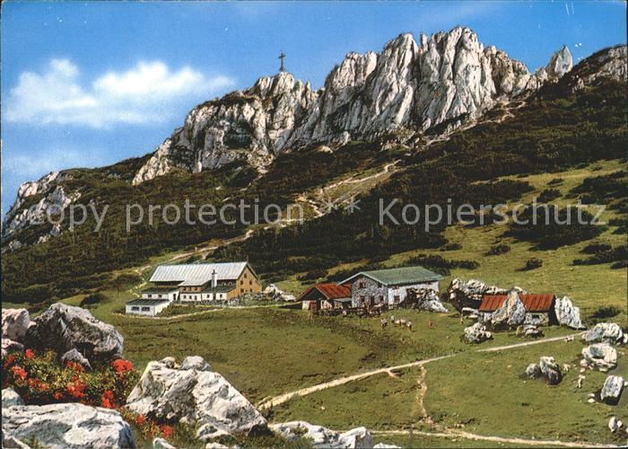 Aschau Chiemgau Steinlingalm mit Kampenwand Gipfelkreuz Chiemgauer Alpen