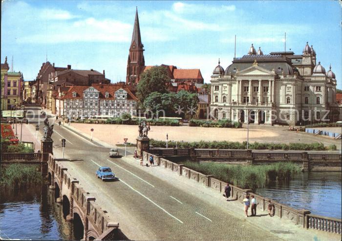 Schwerin Mecklenburg Dom Theater Bruecke