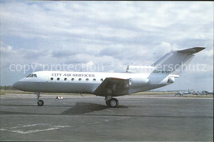 Flugzeuge Zivil City Air Services Yakovlev 40 CCCP-87507