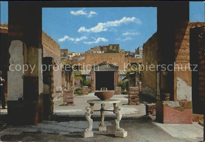 Ercolano Cervi Haus Saeulengang