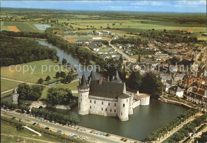 Sully-sur-Loire Fliegeraufnahme Chateau
