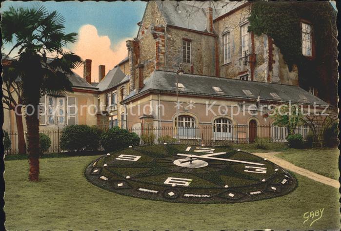 Le Mans Sarthe Horloge Fleurie