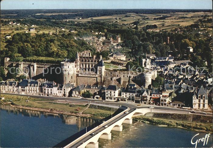 Amboise Fliegeraufnahme avec Chateaux