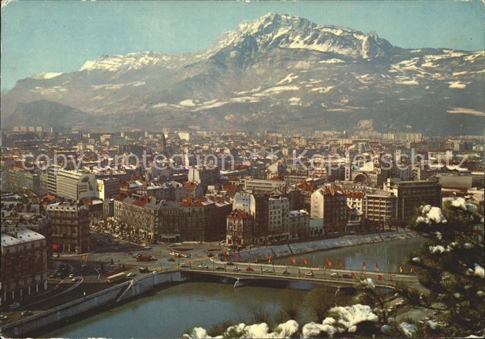 Grenoble Vue generale et le Maucherotte