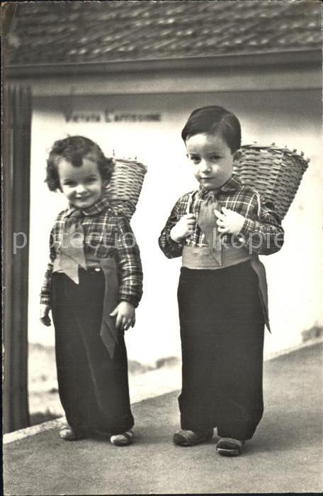 Kinder Child Enfants Ticino Trachten Bambini ticinesi