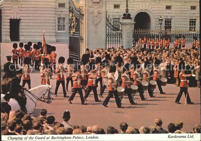 Leibgarde Wache Changing of the Guard Buckingham Palace