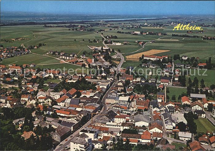 Altheim Oberoesterreich Fliegeraufnahme Pfarrkirche St. Lorenz Alu-Schwimmbad