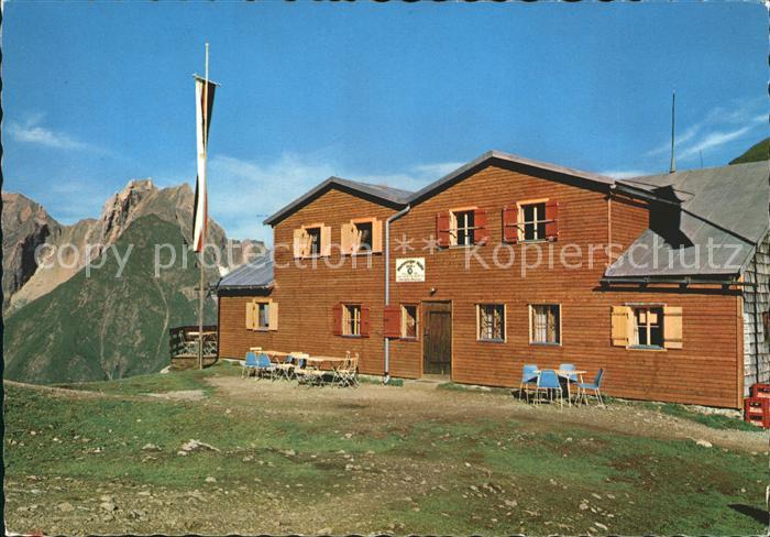 Memminger Huette Freispitze