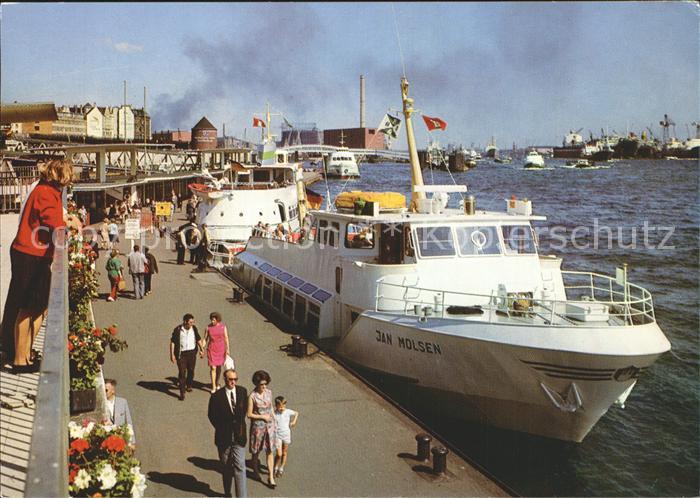 HAMBURG  CITY Landungsbruecken Jan Molsen