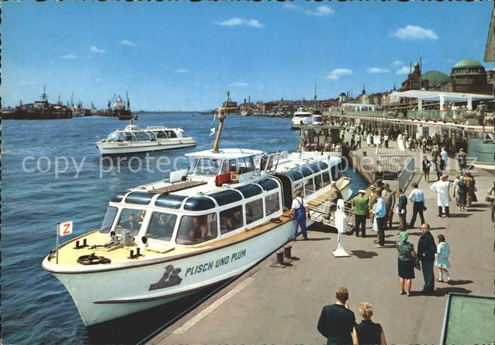 HAMBURG  CITY St. Pauli Landungsbruecken