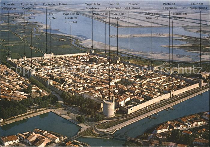 Aigues-Mortes Gard Fliegeraufnahme alte Stadtmauer