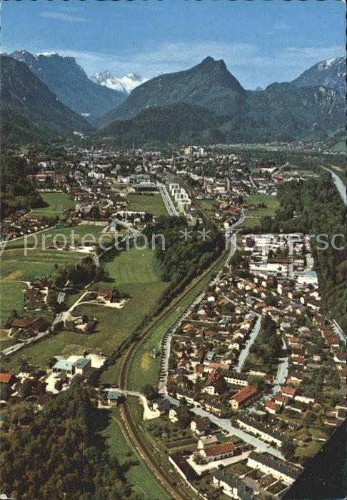 Bad Reichenhall mit Ortsteil Staufenbruecke Reiteralpe Loferer Steinberge Fliege