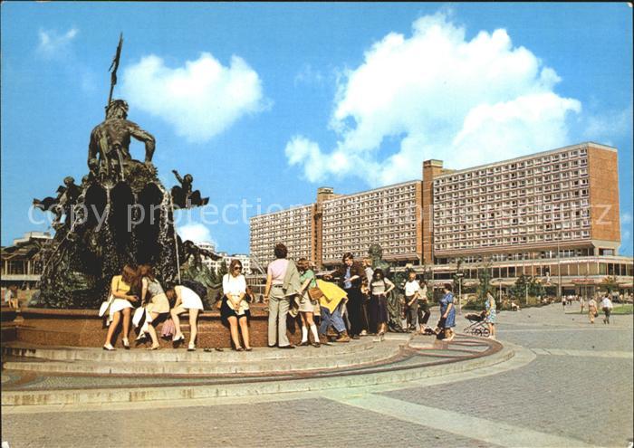BERLIN  CITY Neptunbrunnen Hauptstadt der DDR