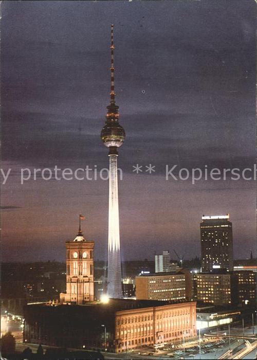 BERLIN CITY Fernsehturm Nachtaufnahme