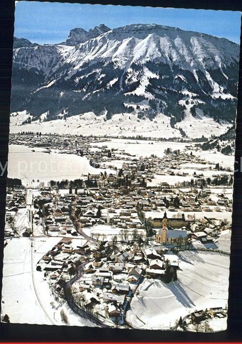 Pfronten Ostallgaeu Bayern mit Aggenstein und Breitenberg Fliegeraufnahme