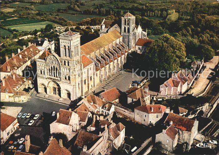Vezelay Fliegeraufnahme Basilika