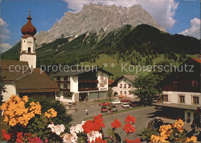 Ehrwald Tirol Kirche mit Blick zur Zugspitze